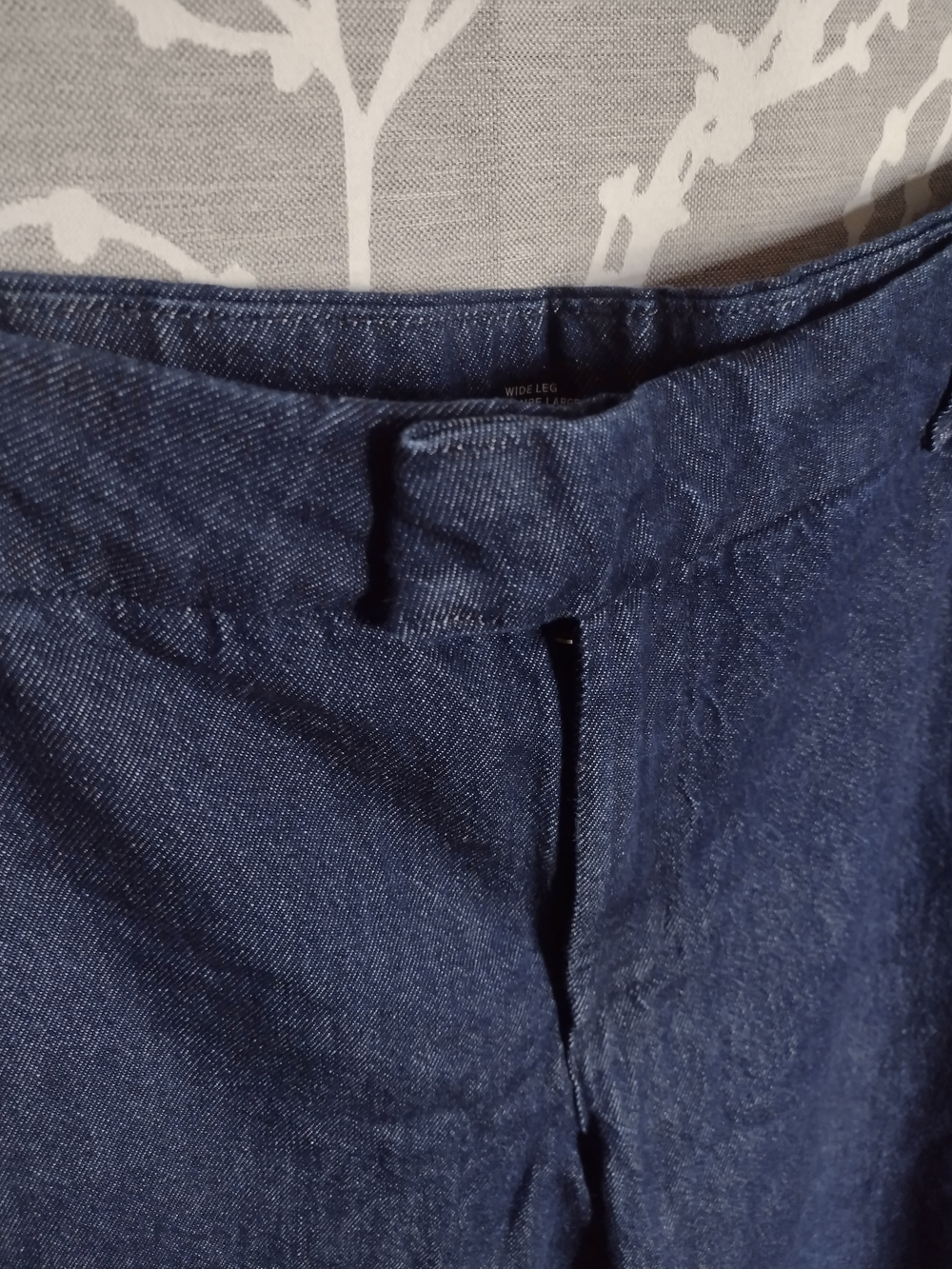 Reitmans Petite Dark Denim Wide Leg Jeans - Picture 3 of 9